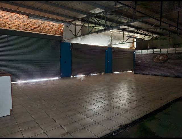1,200M² RETAIL TO LET IN BEYERS PARK